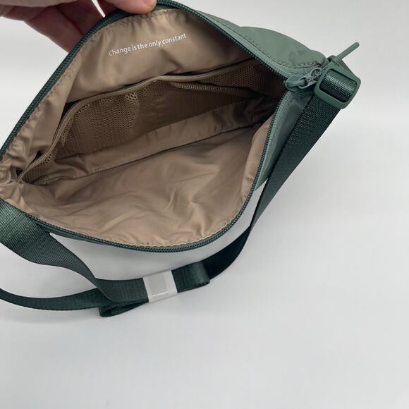 LULULEMON NWOT GIFT SET Green Nylon Crossbody Bag, Diaper Pad, and Shopping Bag - Picture 10 of 10